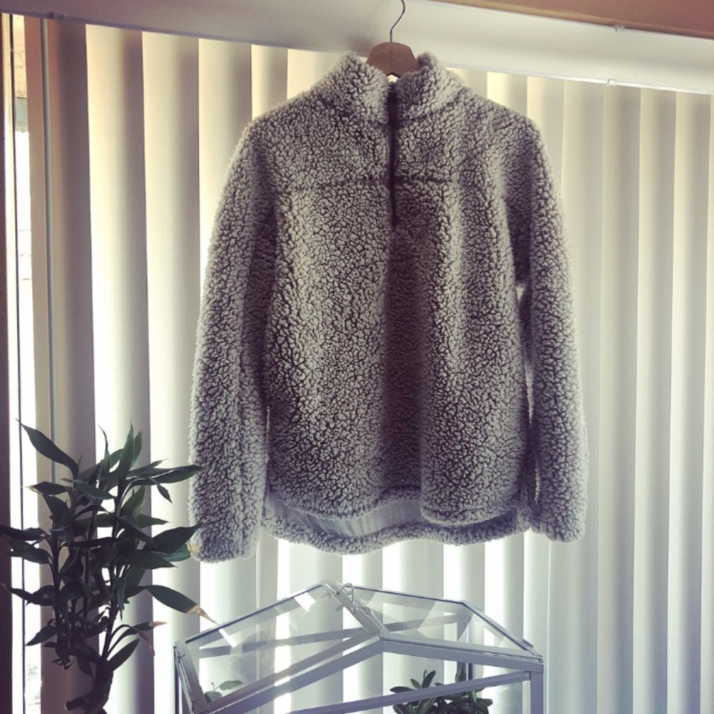 Thread & supply wubby fleece pullover